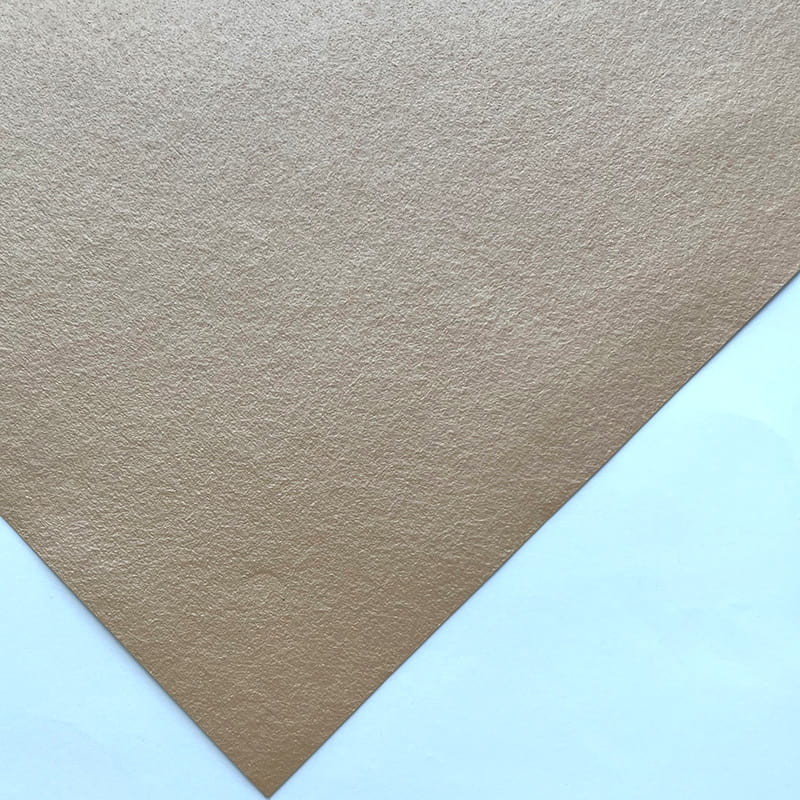 طلاء جدران مطلية باللاتكس ذات لون نقي